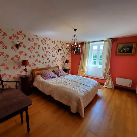 Maison En Pierre Proche De Sarlat בית נופש *