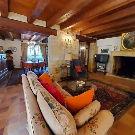 Maison En Pierre Proche De Sarlat בית נופש *